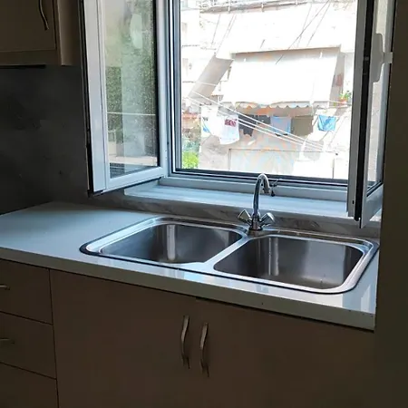 Dea1 Majlinda * Sarandë